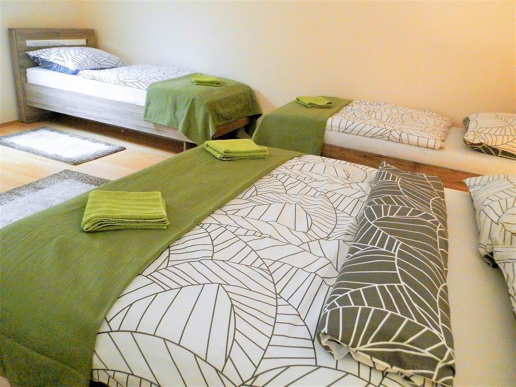エゲル Bartok Ter Panzio Bed & Breakfast エクステリア 写真