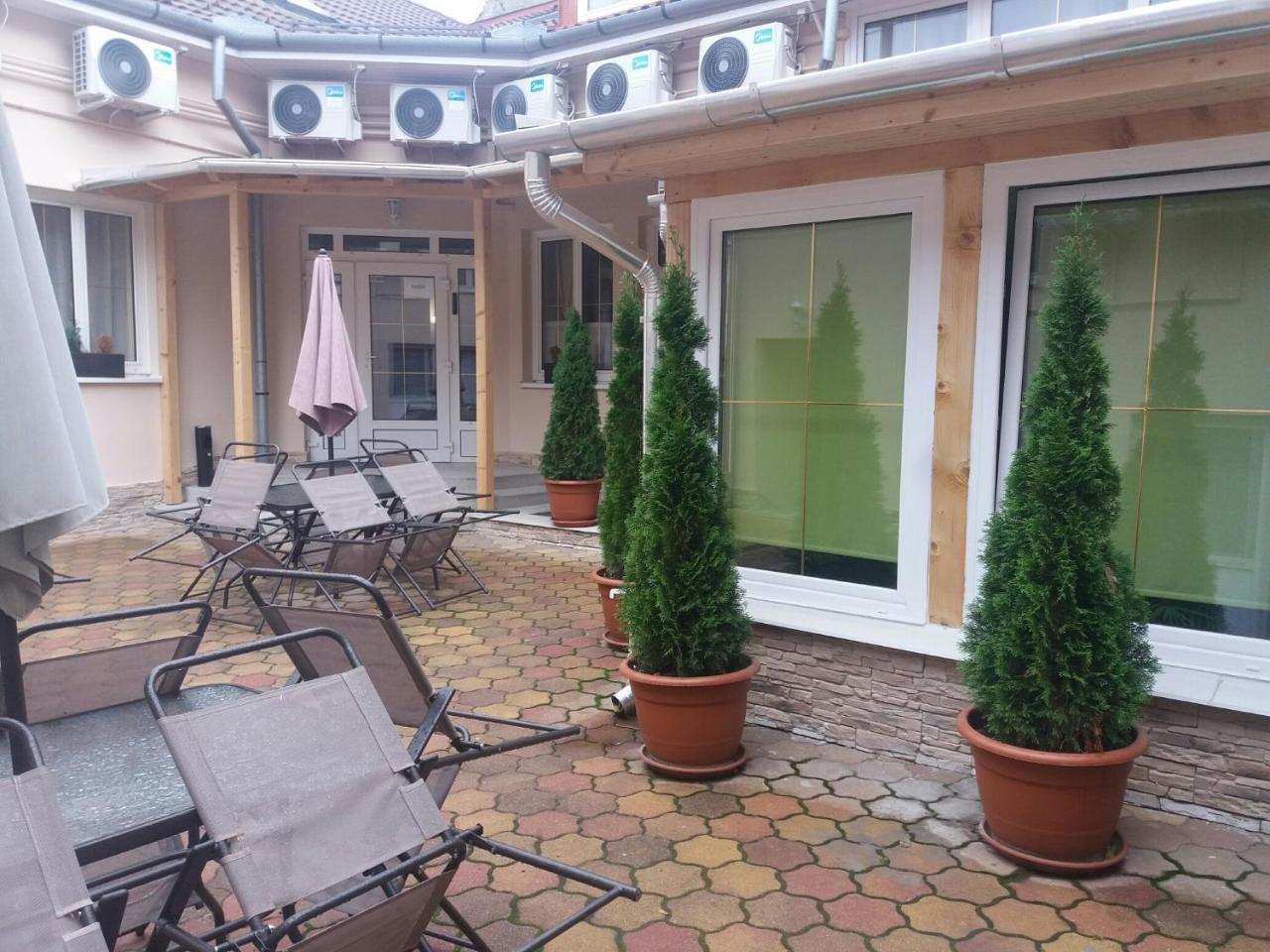 エゲル Bartok Ter Panzio Bed & Breakfast エクステリア 写真